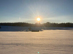 Scheune im Winter